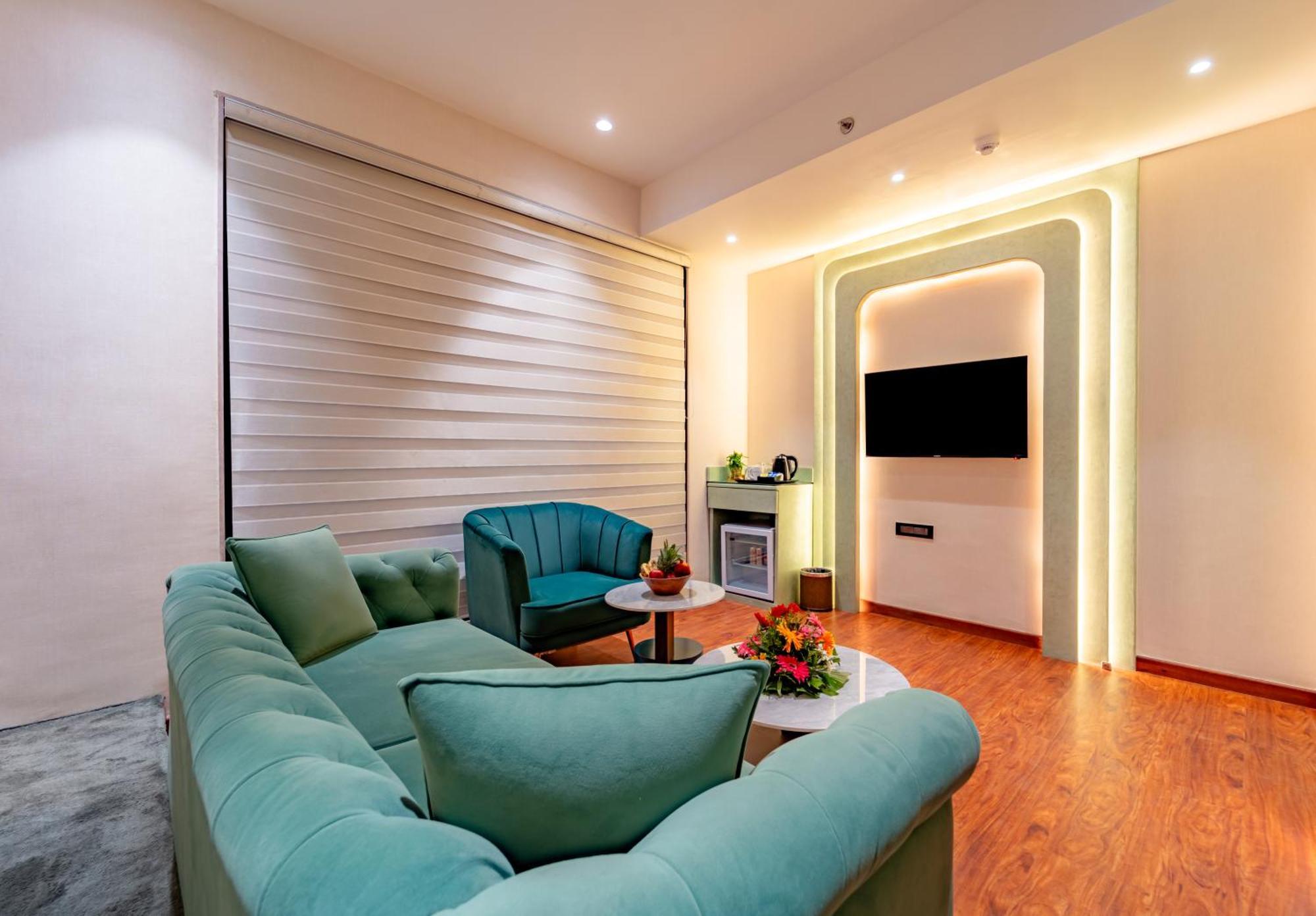 Hotel Playsales Scarlet Vijay Nagar